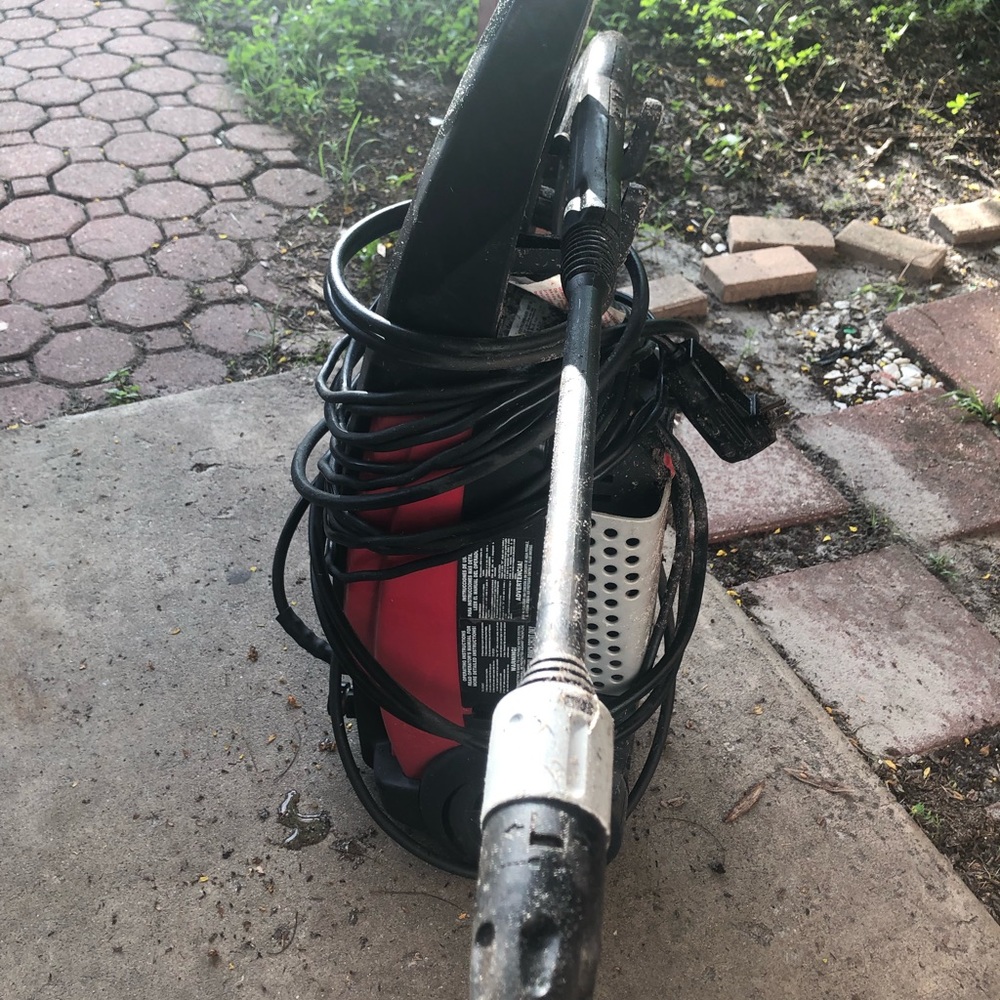 PRESSURE WASHER - Picture 2 of 3